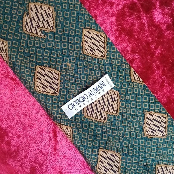 🔥🔥🔥GIORGIO ARMANI 100% silk logo Holiday green tie italy - Picture 8 of 11